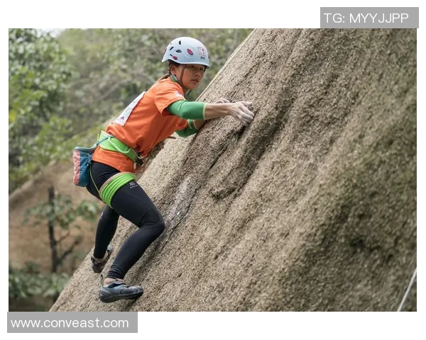 南京攀岩队技术争议引发热议攀岩爱好者的不同声音与观点碰撞 南京攀岩队技术争议引发热议攀岩爱好者的不同声音与观点碰撞